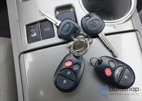 2013 Toyota Highlander Base Plus V6 из США, поврежденный, VIN 5TDBK3EH9DS262606